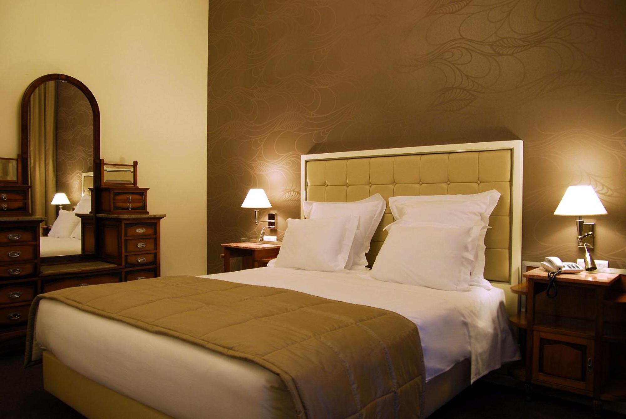 Classic Double with View,1714246611:JPEG